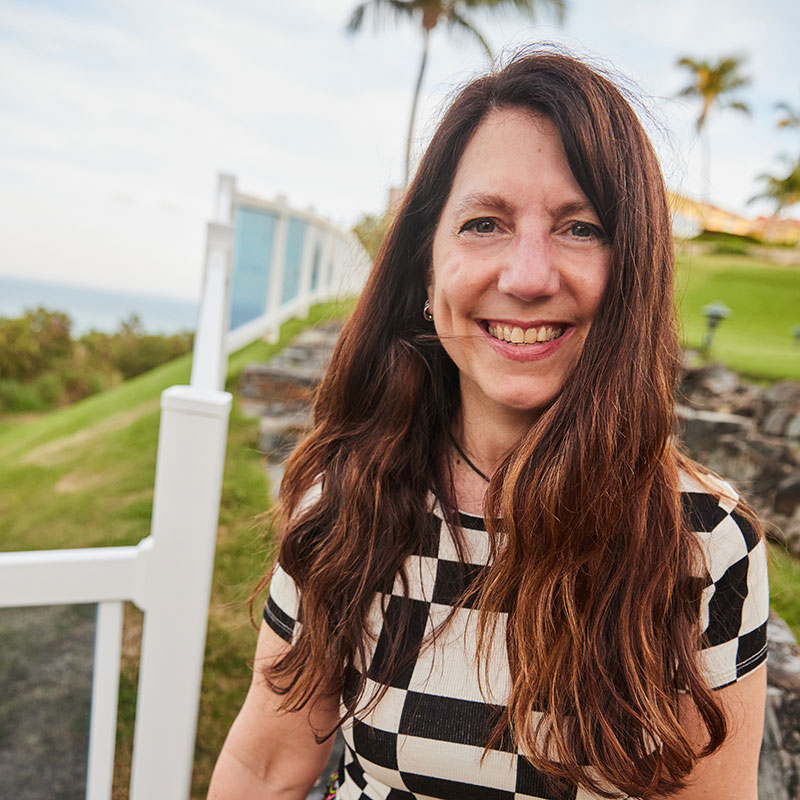 Contact Karen McFarlane Holman